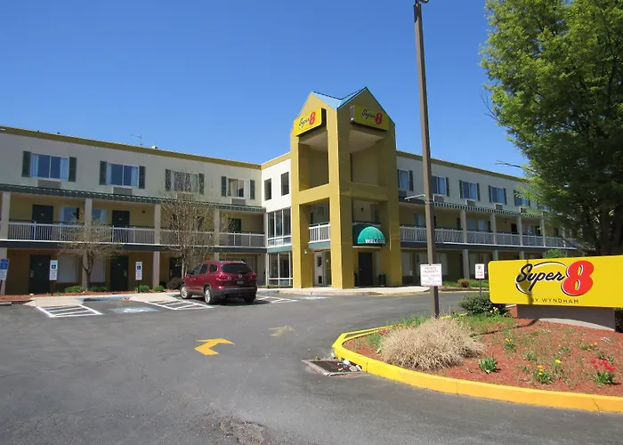 Super 8 By Wyndham New Cumberland